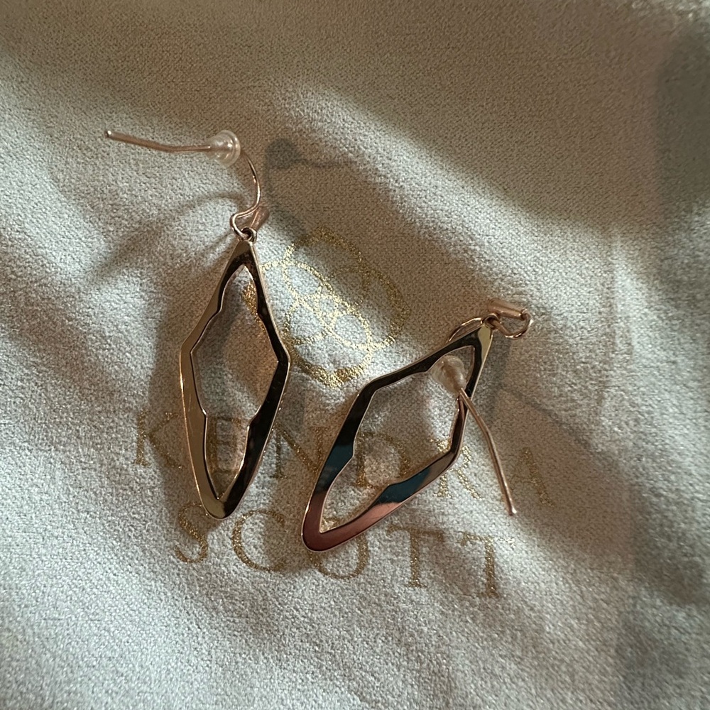 Kendra Scott Gold Geometric Earrings